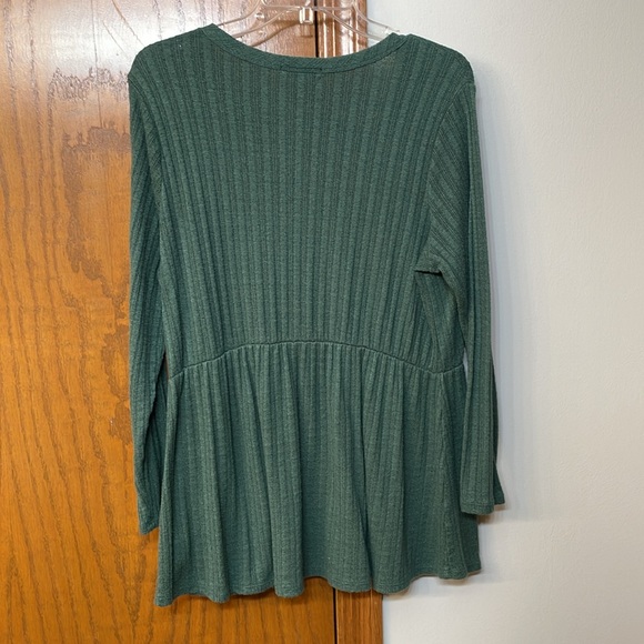 LANE BRYANT UGC Size 14/16 Green Faux Buttom Down Babydoll top shirt long sleeve - Picture 9 of 10